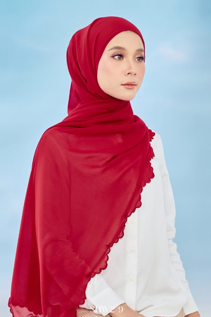 Widuri Shawl in Red Chili (SHW2-9-F)