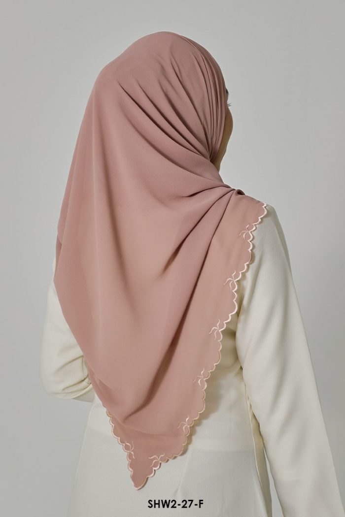 Widuri Shawl in Milo Cream (SHW2-27-F)