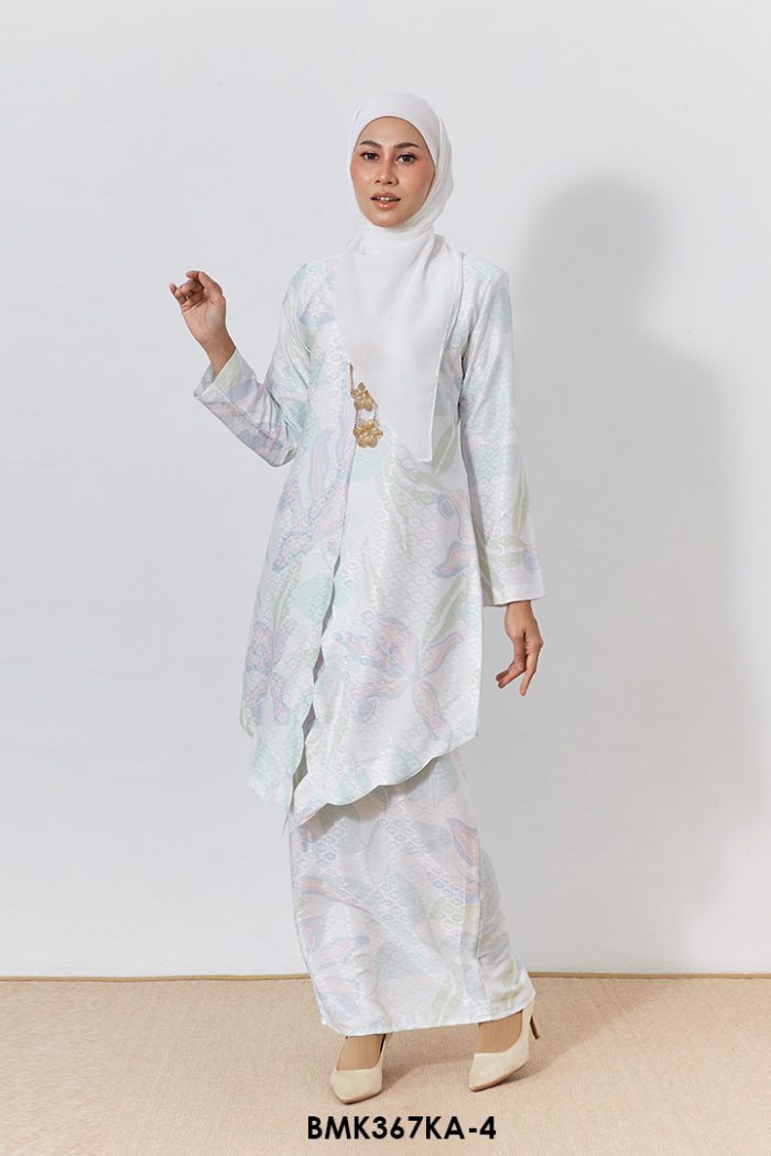 Kebaya Anggun 2.0 in White (BMK367KA-4)