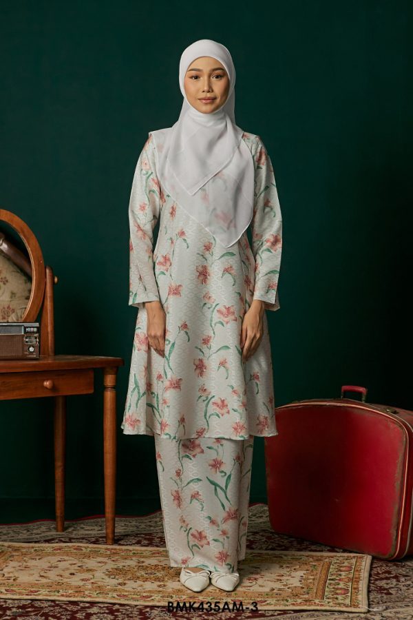 Ameera Kurung in Pink Salmon (BMK435AM-3)