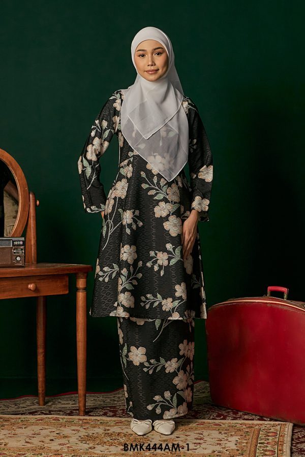 Ameera Kurung in Black (BMK444AM-1)