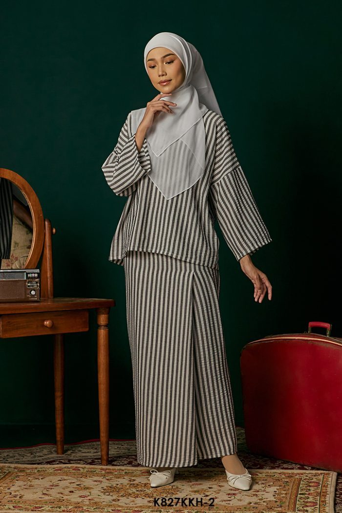 Kurung Kedah in Black (K827KKH-2)