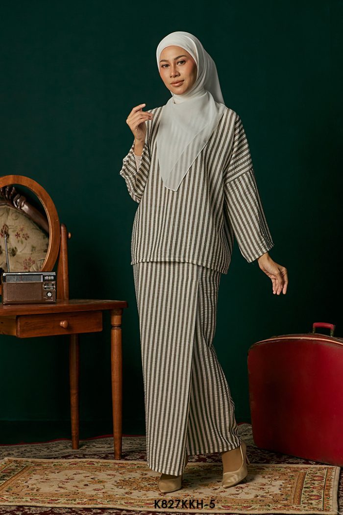 Kurung Kedah in Grayish Green (K827KKH-5)