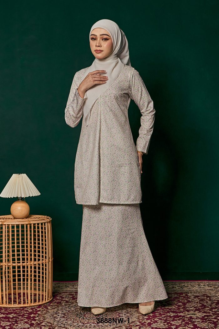 Kebaya Nawra in Lilac (3888NW-1)