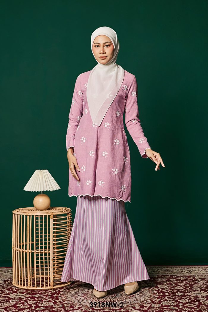 Kebaya Nawra in Light Mauve (3918NW-2)