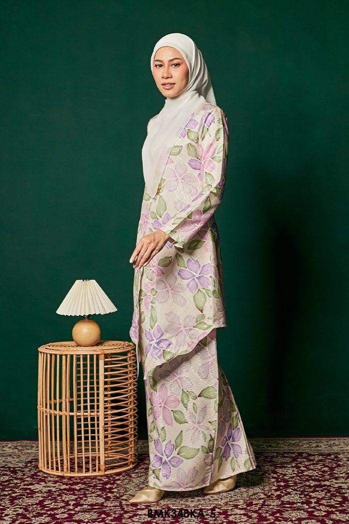 Kebaya Anggun 2.0 in Soft Purple (BMK348KA-4)