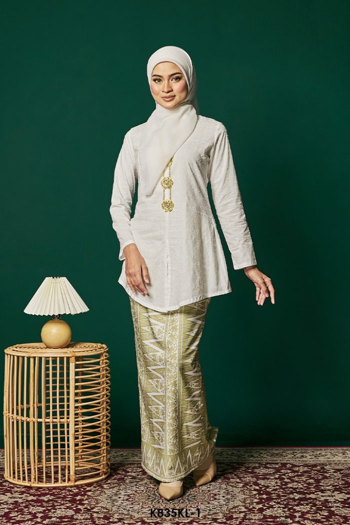 Kebaya Latifah in White (K835KL-1)