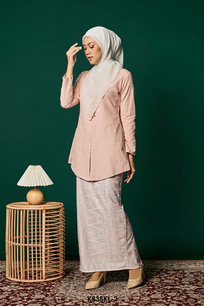 Kebaya Latifah in Baby Pink (K835KL-2)