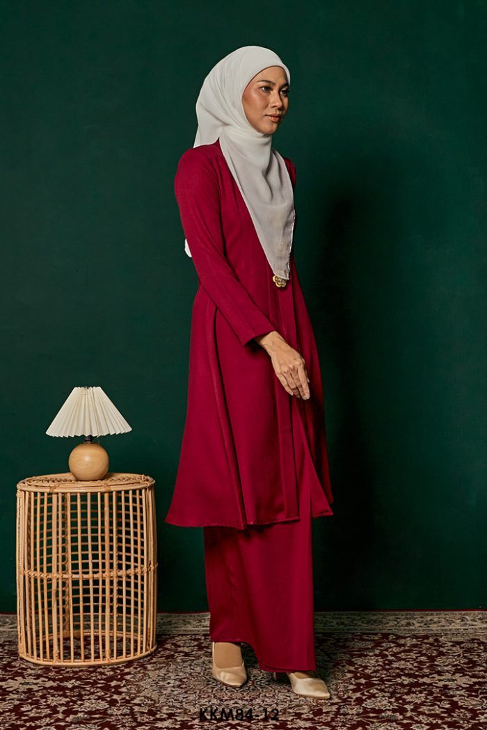 Kebarung Kalthum in Red (KKM84-12)