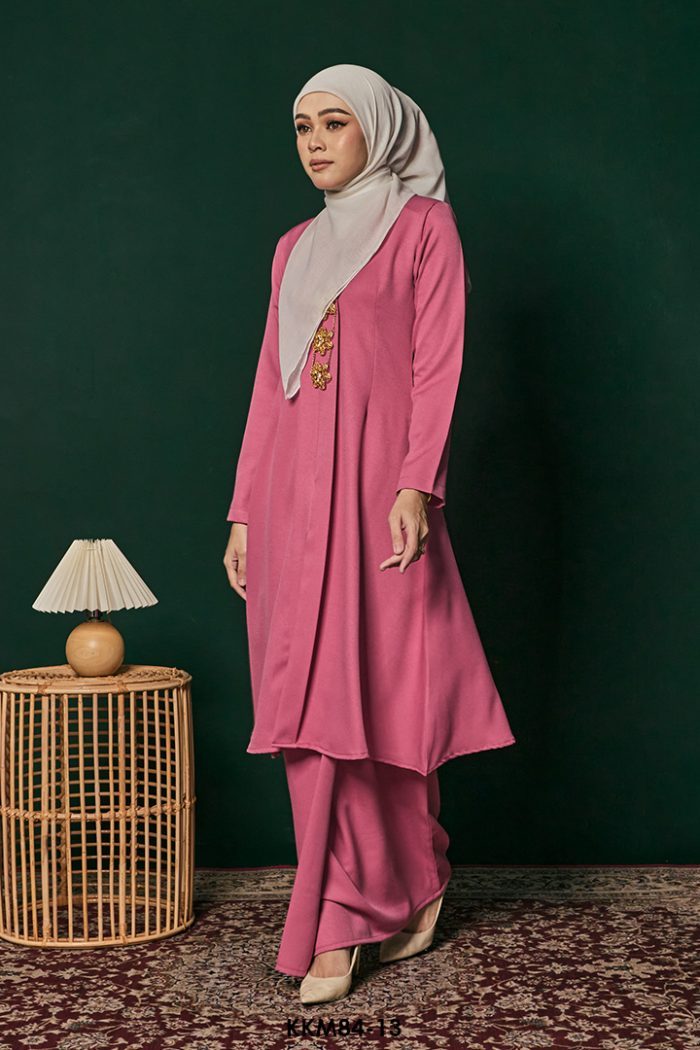 Kebarung Kalthum in Shocking Pink (KKM84-13)