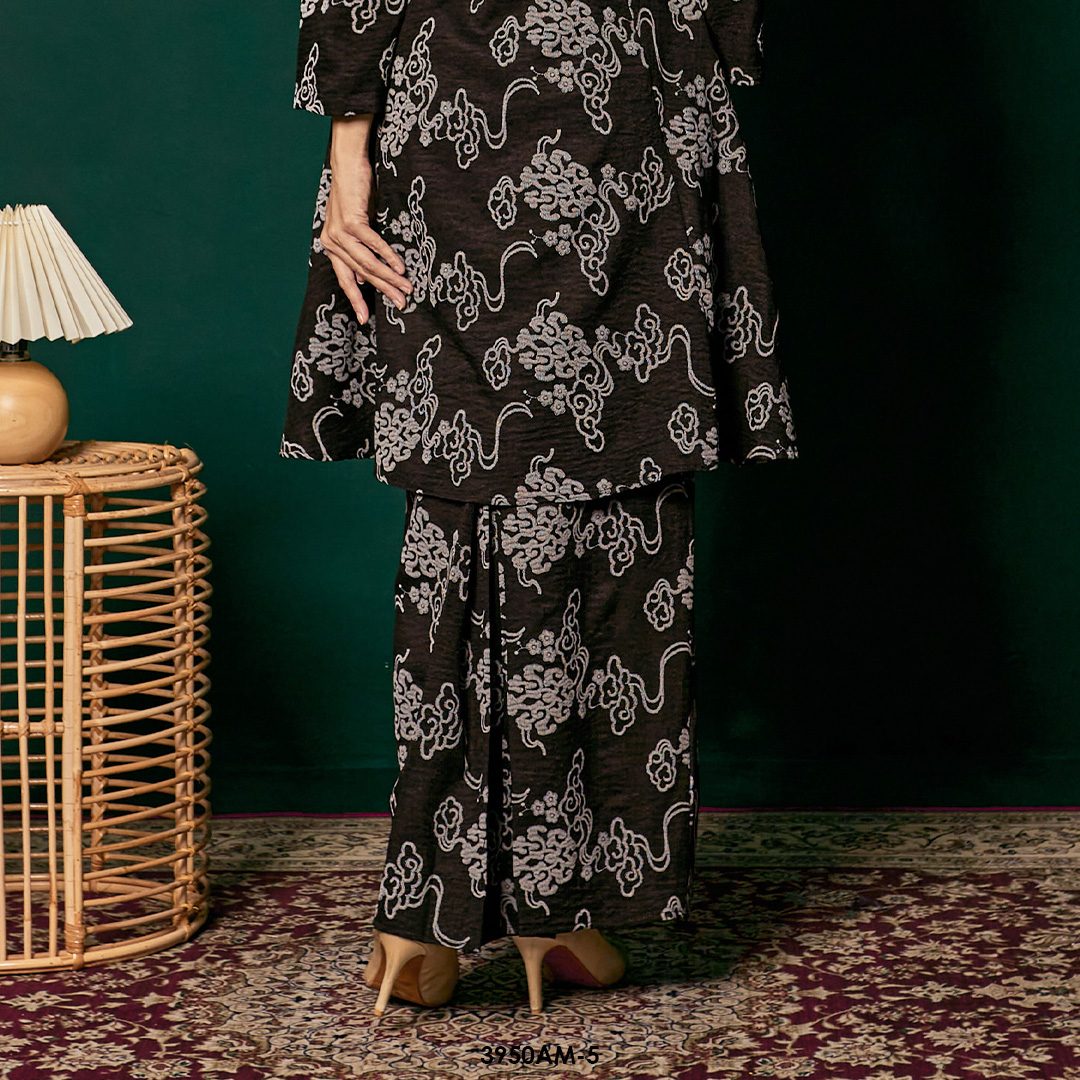 Ameera Kurung in Black (3950AM-5) - Image 3