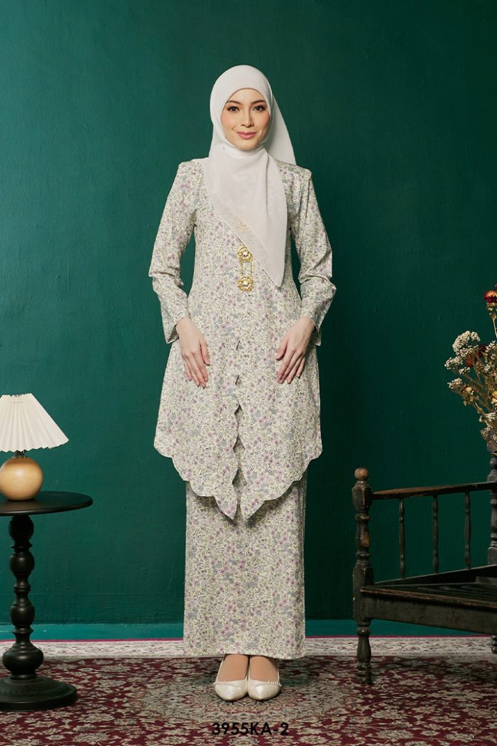 Kebaya Anggun 2.0 in Highlight Yellow (3955KA-2)