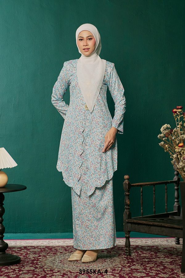 Kebaya Anggun 2.0 in Icy Blue (3955KA-4)