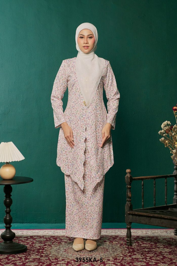 Kebaya Anggun 2.0 in Off White (3955KA-5)
