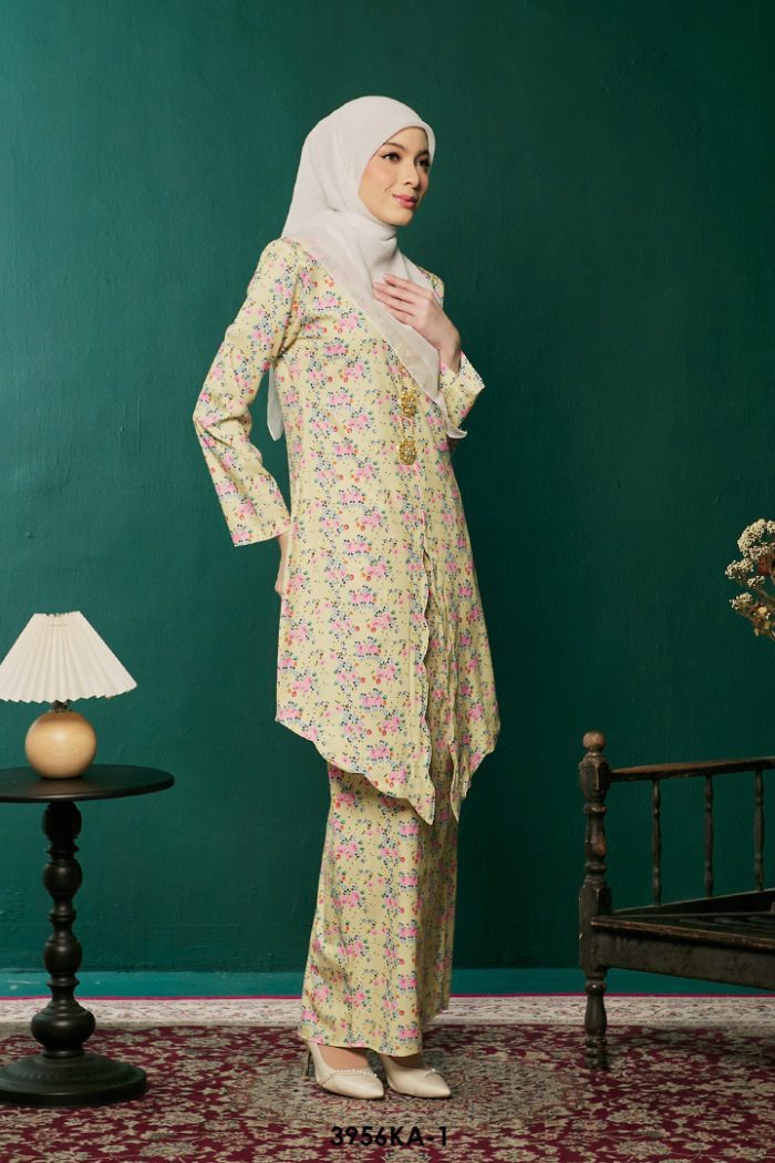 Kebaya Anggun 2.0 in Yellow (3956KA-1)