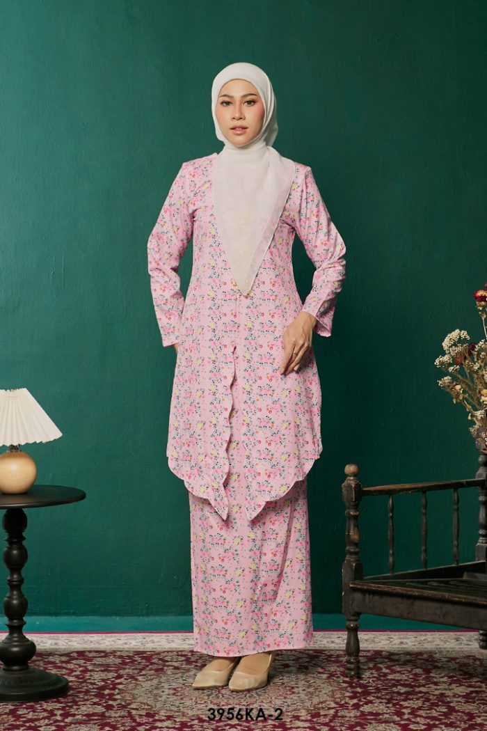 Kebaya Anggun 2.0 in Pink (3956KA-2)