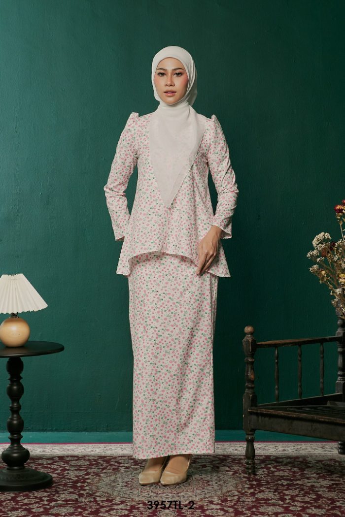 Taleeya Kurung in Flamingo Pink (3957TL-2)