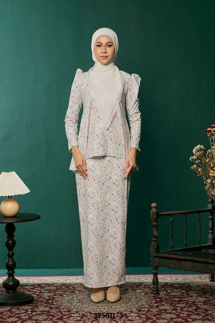 Taleeya Kurung in Off White (3958TL-3)