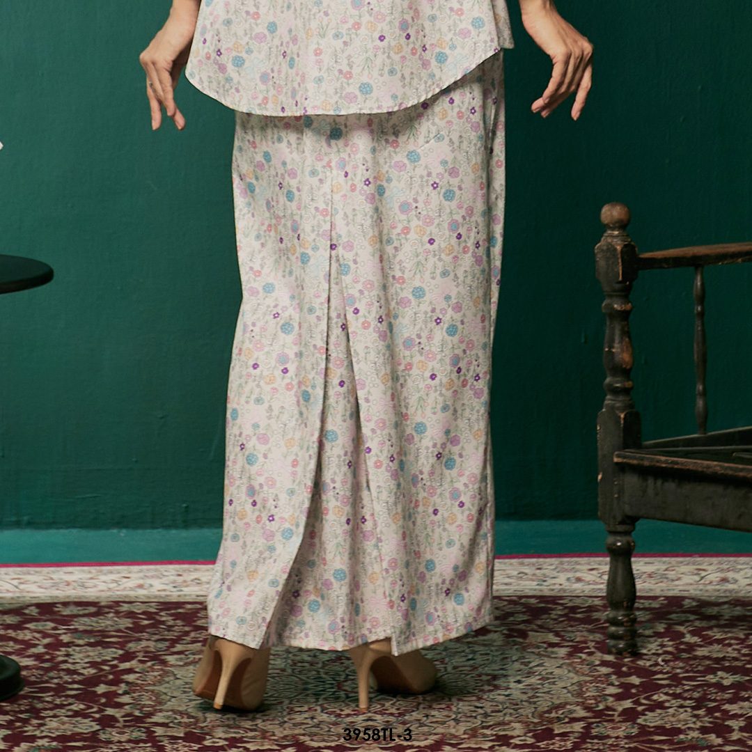 Taleeya Kurung in Off White (3958TL-3) - Image 3