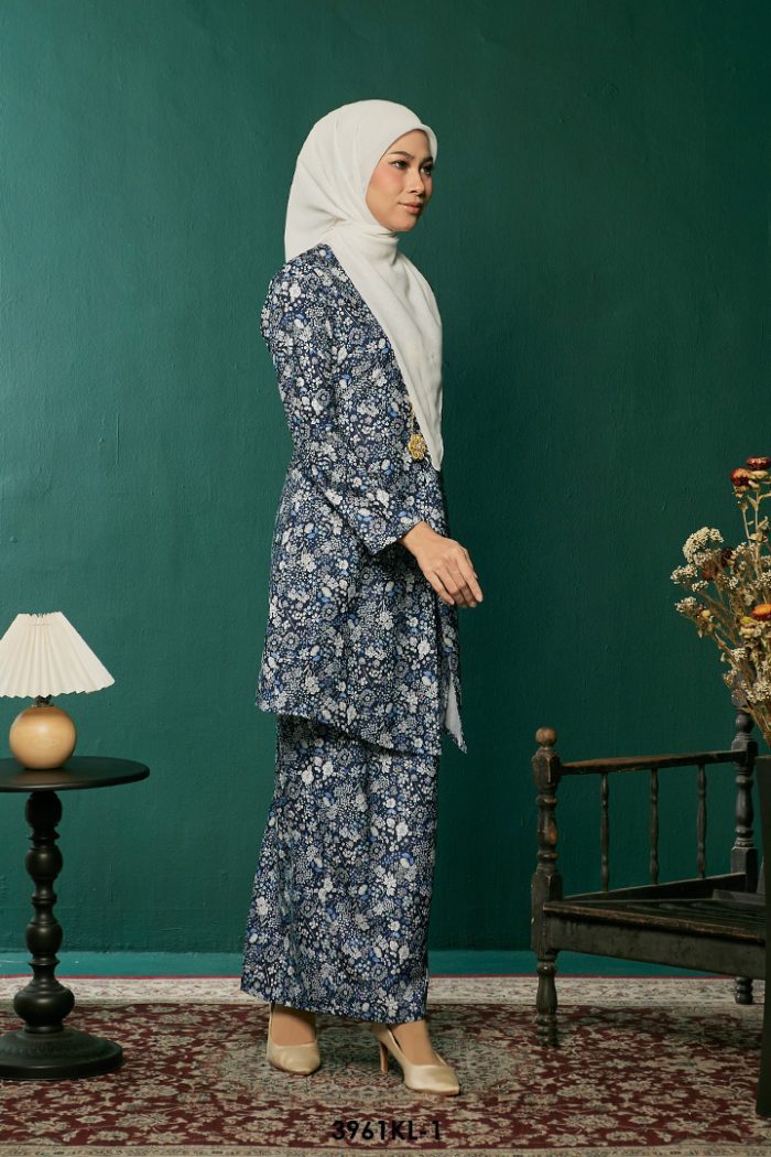 Kebaya Latifah 2.0 in Black (3961KL-1)