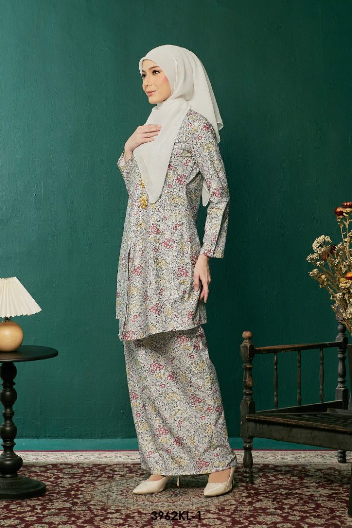 Kebaya Latifah 2.0 in Mustard (3962KL-1)