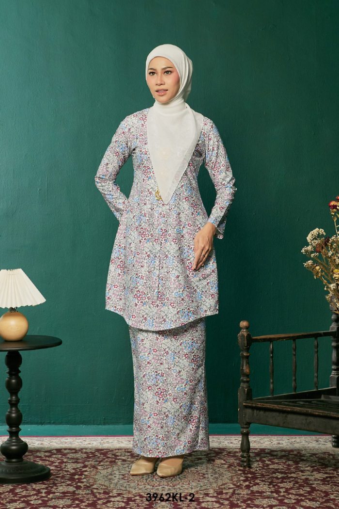 Kebaya Latifah 2.0 in Dusty Purple (3962KL-2)