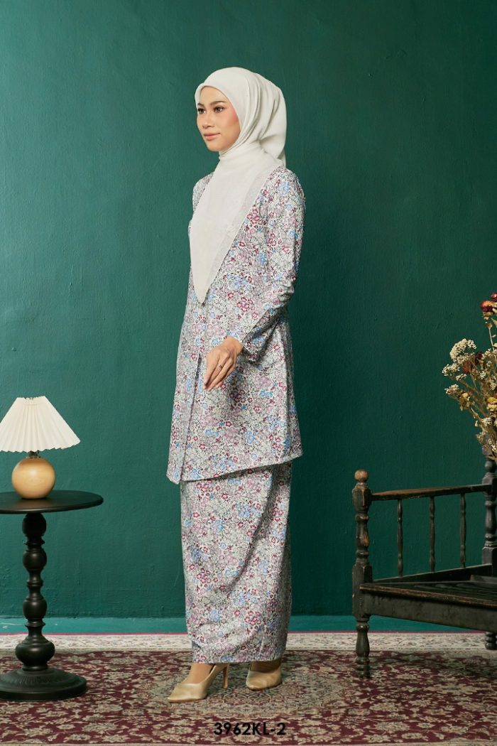Kebaya Latifah 2.0 in Dusty Purple (3962KL-2)