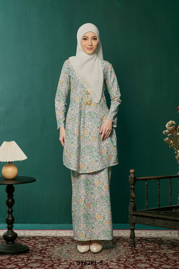 Kebaya Latifah 2.0 in Green (3962KL-5)
