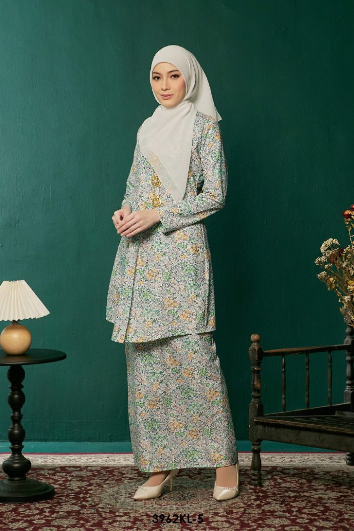 Kebaya Latifah 2.0 in Green (3962KL-5)