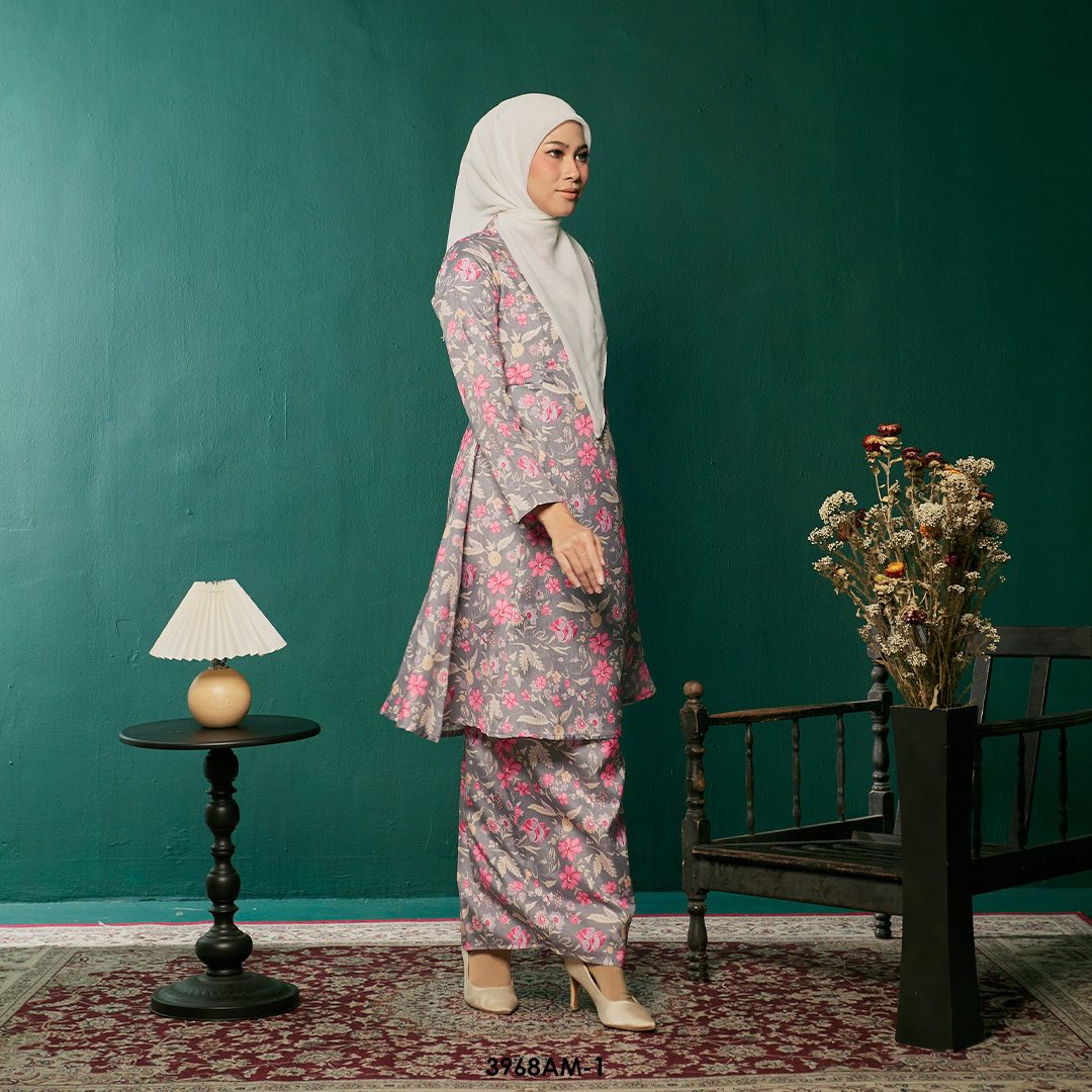 Ameera Kurung in Bright Pink (3968AM-1) - Image 2