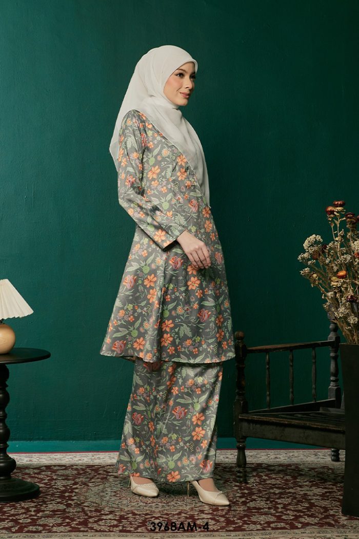 Ameera Kurung in Orange (3968AM-4)