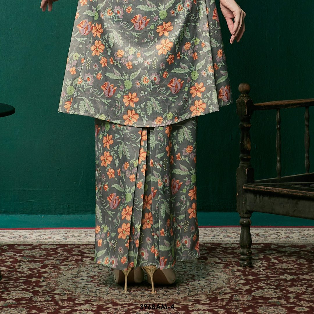 Ameera Kurung in Orange (3968AM-4) - Image 3