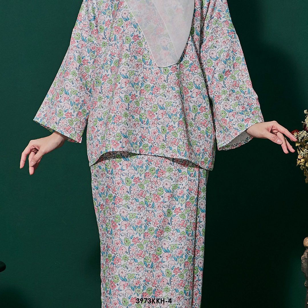 Kurung Kedah 2.0 in Green Peach (3973KKH-4) - Image 3
