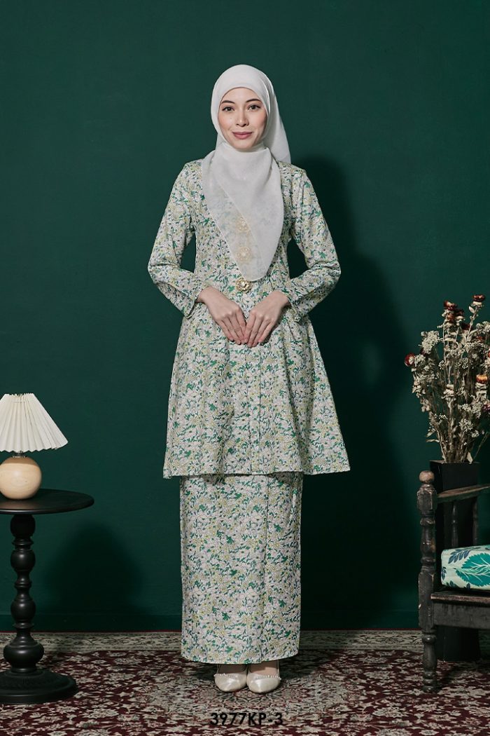 Kebarung Kalthom Petite in Cream (3977KP-3)