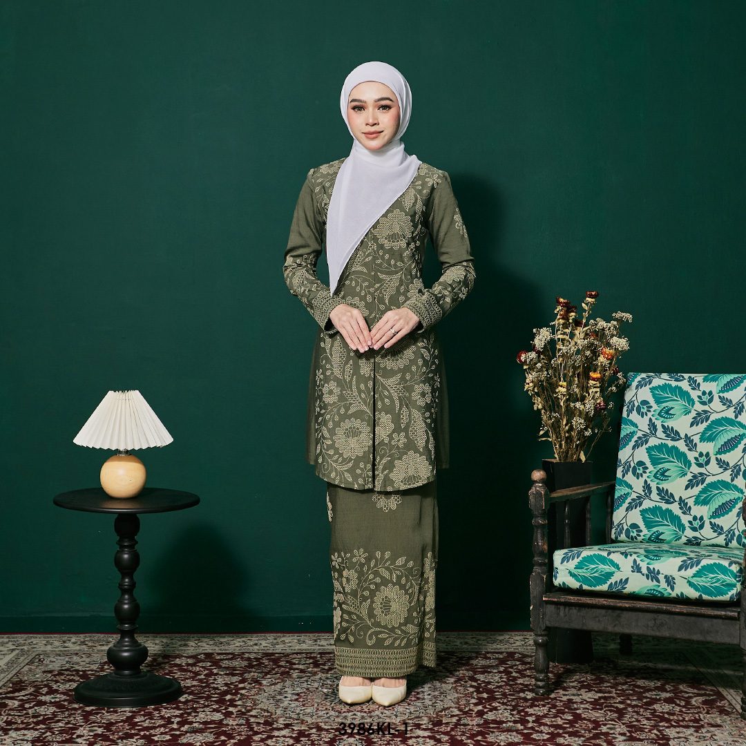 Kebaya Latifah 2.0 in Green Smoke (3986KL-1)