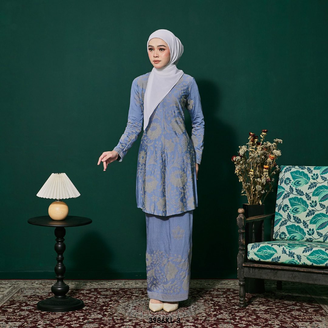 Kebaya Latifah 2.0 in Blue (3986KL-3) - Image 2