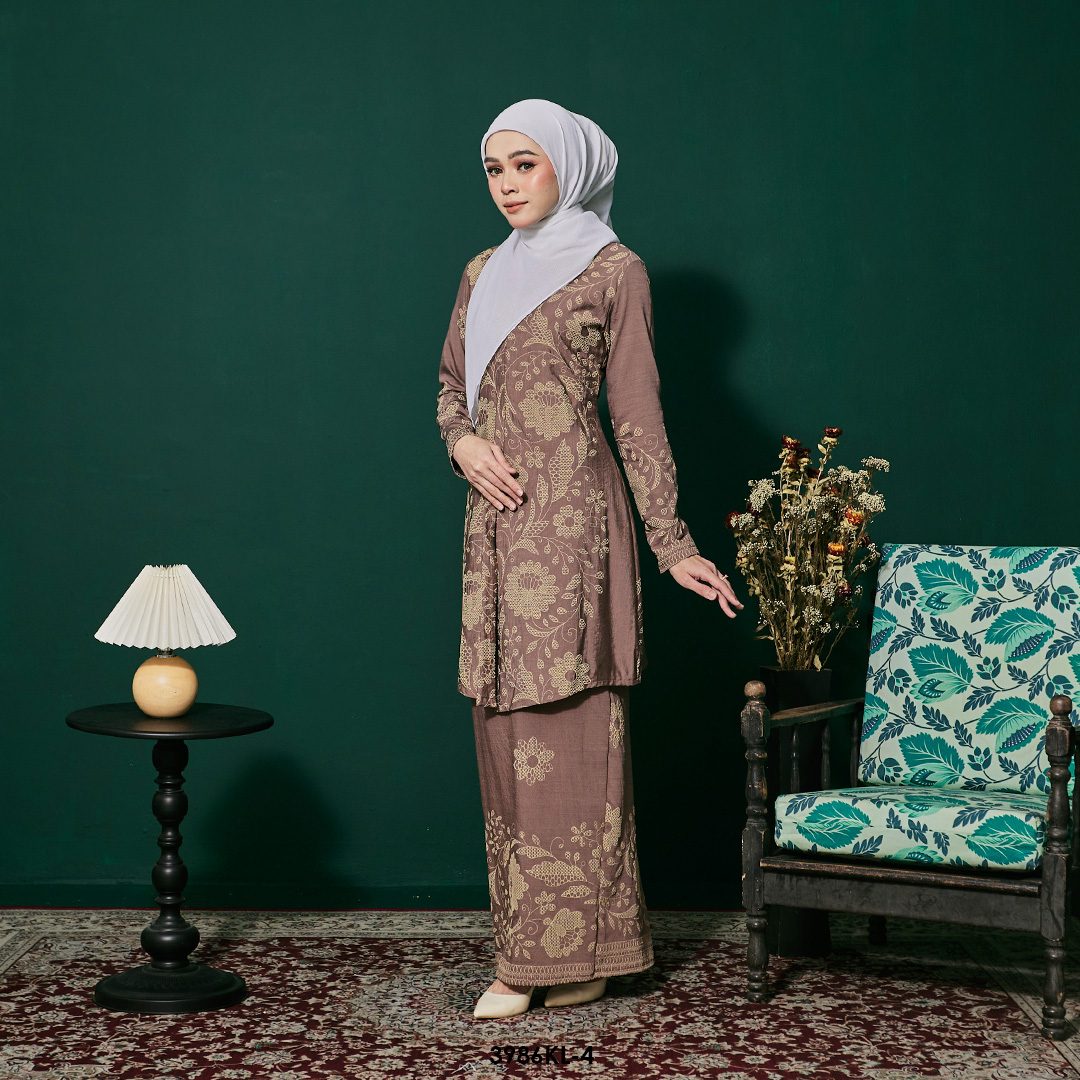 Kebaya Latifah 2.0 in Ash Brown (3986KL-4) - Image 2