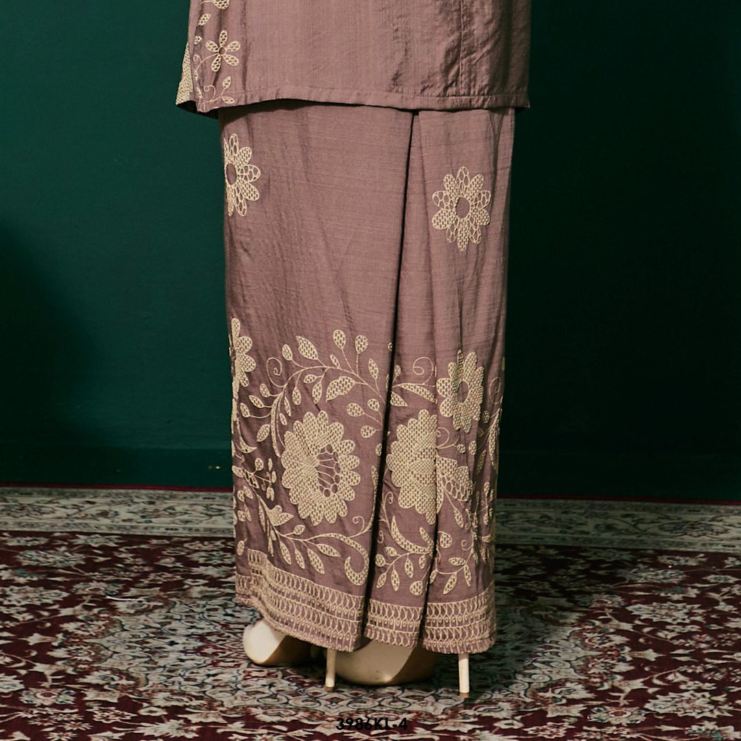 Kebaya Latifah 2.0 in Ash Brown (3986KL-4) - Image 3