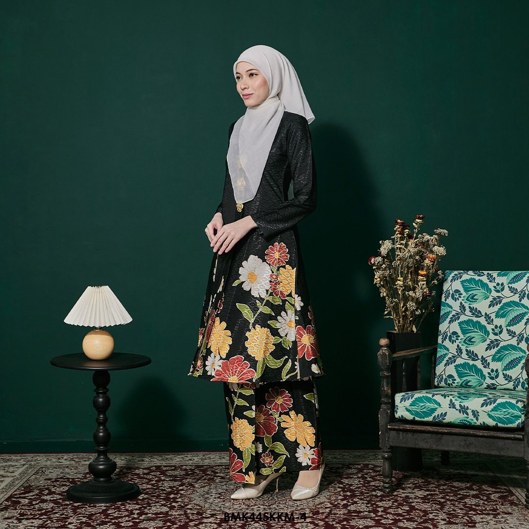 Kebarung Batiq Mia in Black (BMK445KKM-4) - Image 3