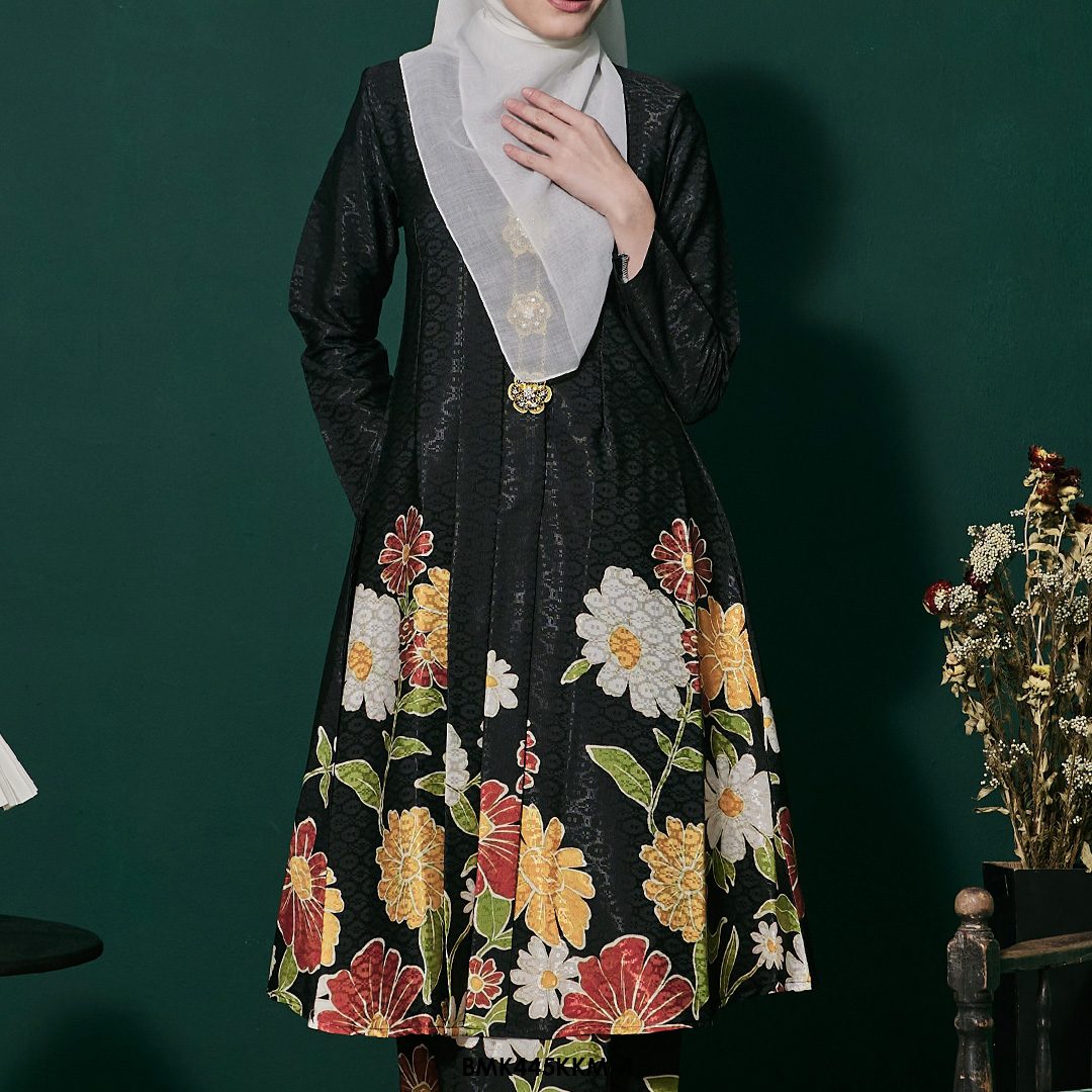 Kebarung Batiq Mia in Black (BMK445KKM-4) - Image 4