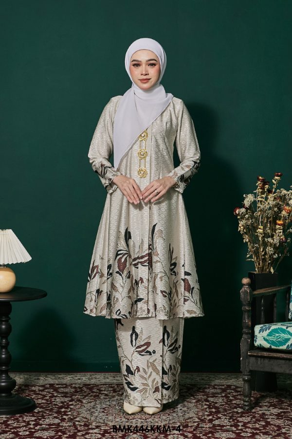 Kebarung Batiq Mia in Vanilla (BMK446KKM-4)