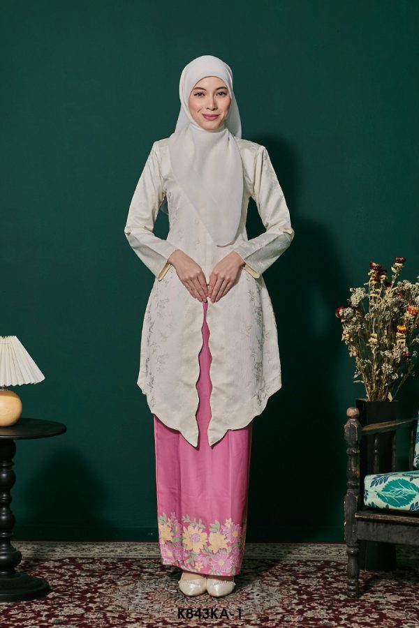 Kebaya Anggun 2.0 in Pearl White (K843KA-1)