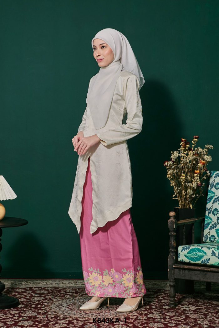 Kebaya Anggun 2.0 in Pearl White (K843KA-1)