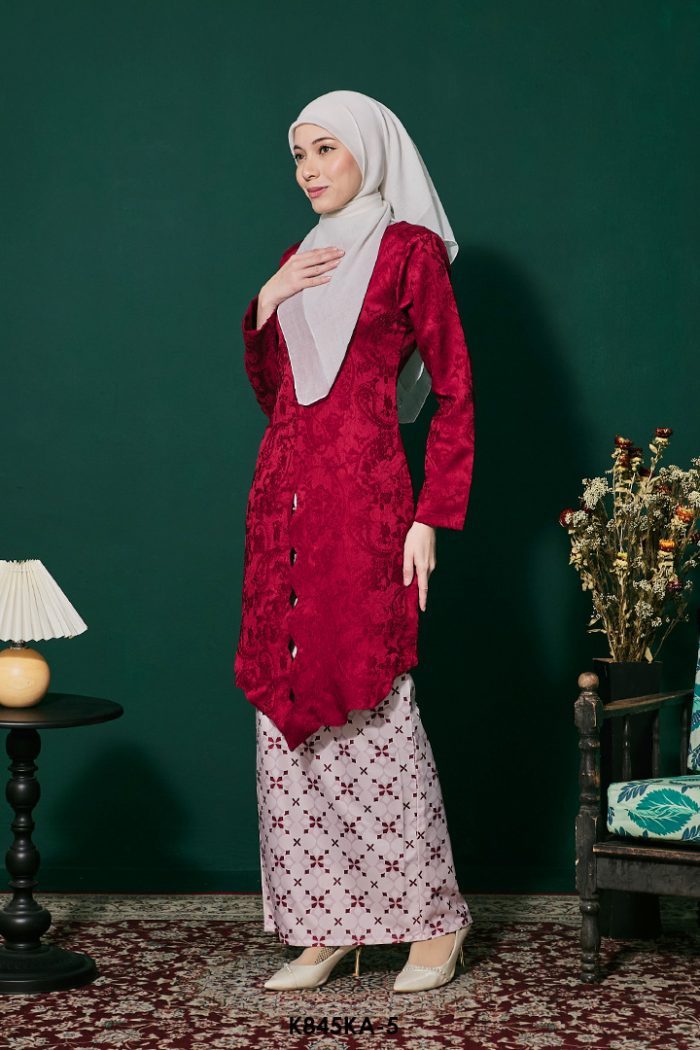 Kebaya Anggun 2.0 in Red (K845KA-5)