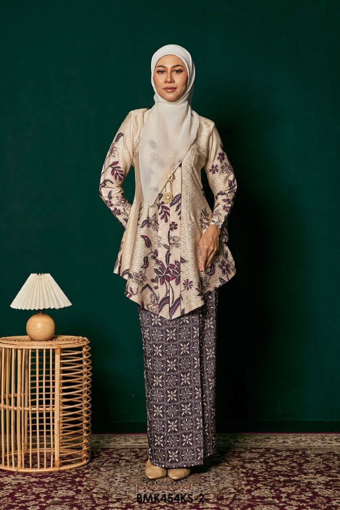 Kebaya Saloma in Deep Purple (BMK454KS-2)