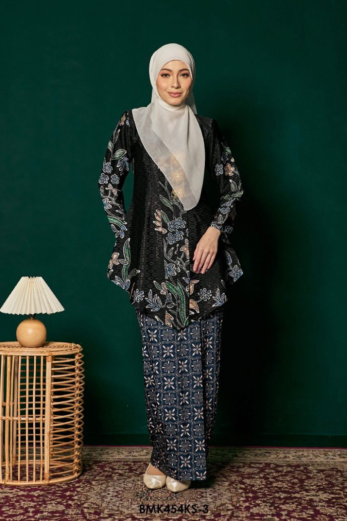 Kebaya Saloma in Black (BMK454KS-3)