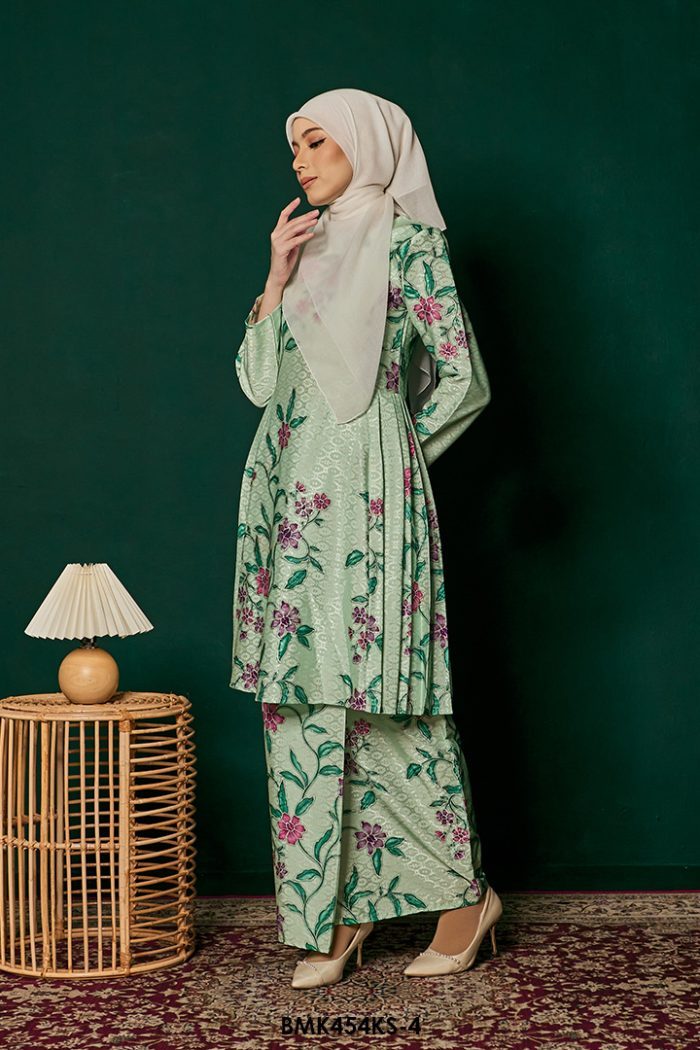 Juliana Kurung Batiq Mia in Mint Green (BMK455JK-4)