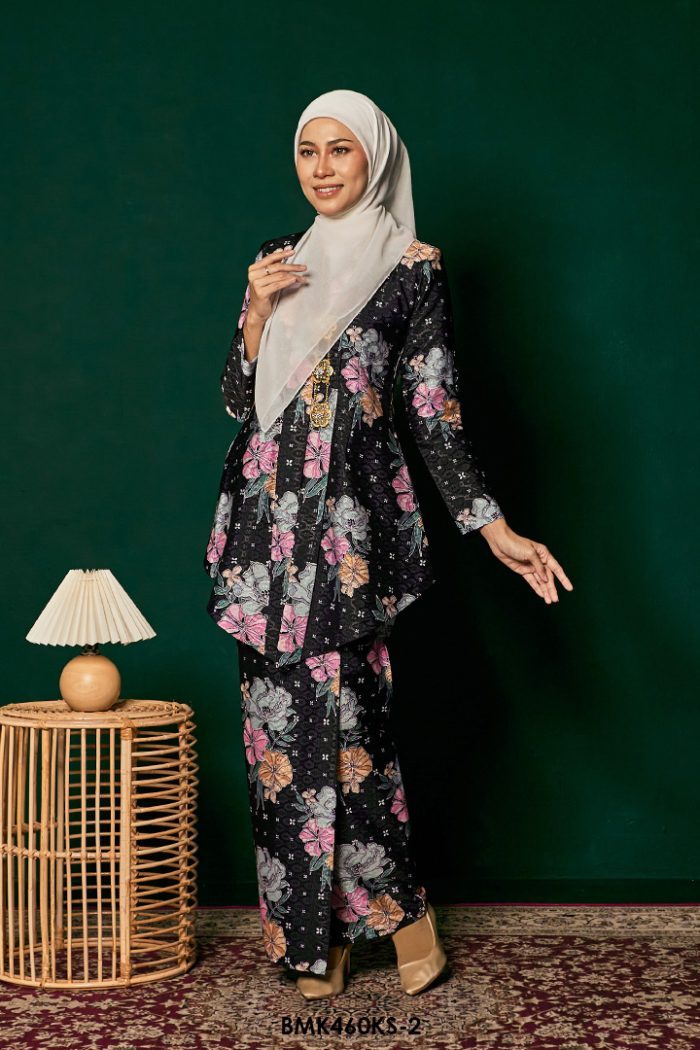 Kebaya Saloma in Black (BMK460KS-2)