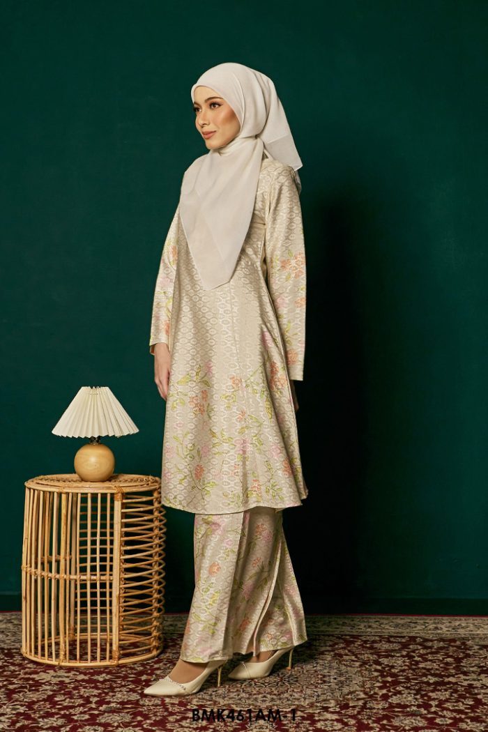 Ameera Kurung Batiq Mia in Vanilla (BMK461AM-1)