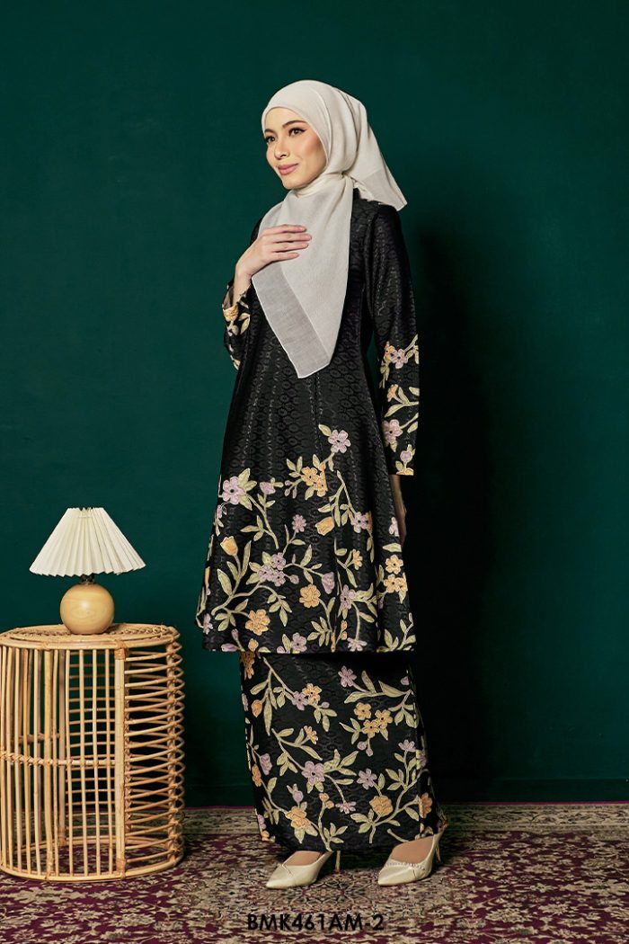 Ameera Kurung Batiq Mia in Black (BMK461AM-2)